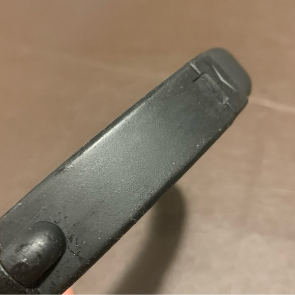 Klipsch One On-Ear Stereo Headphones with Mic + 3 Button Remote - Picture 9 of 13